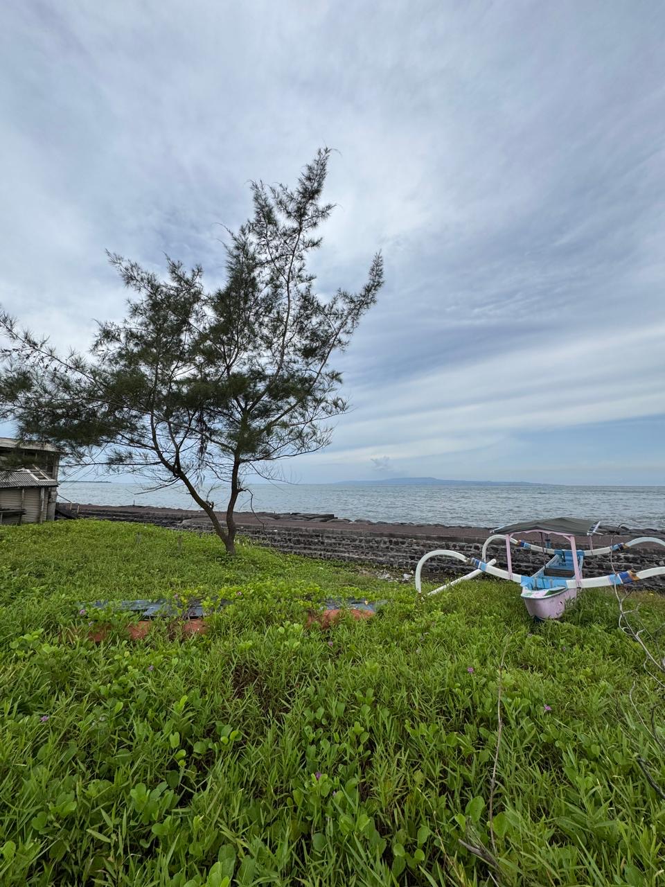 Beachfront Land For Sale In Bali – Direct Ocean View!